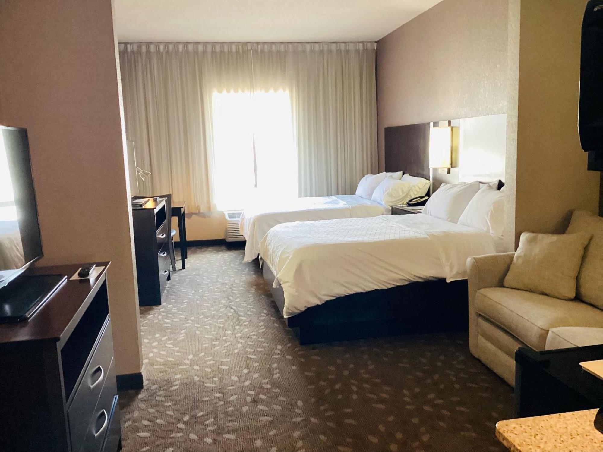 Holiday Inn Express Hotel And Suites Saint Robert By Ihg Kültér fotó